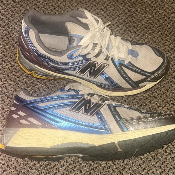 New Balance White and Navy Sneakers(USED NO BOX) - Picture 3 of 6